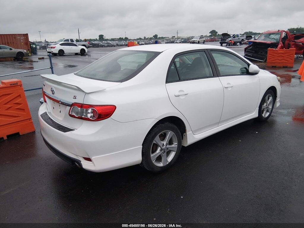 5YFBU4EE1CP027050 2012 TOYOTA COROLLA photo no. 4