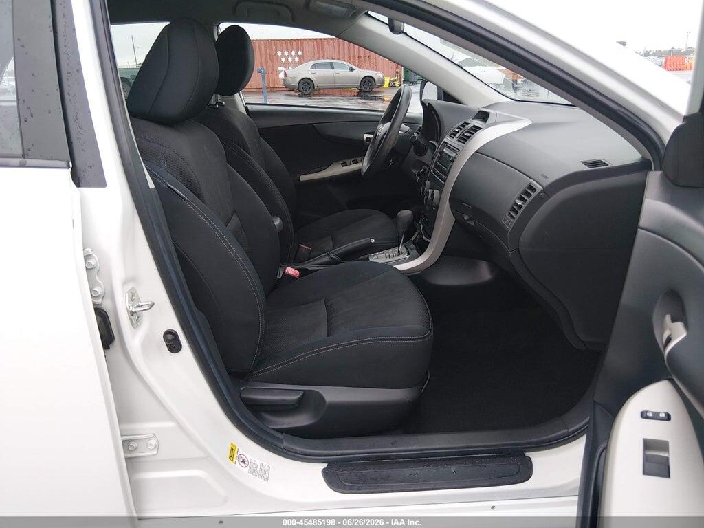 5YFBU4EE1CP027050 2012 TOYOTA COROLLA photo no. 5