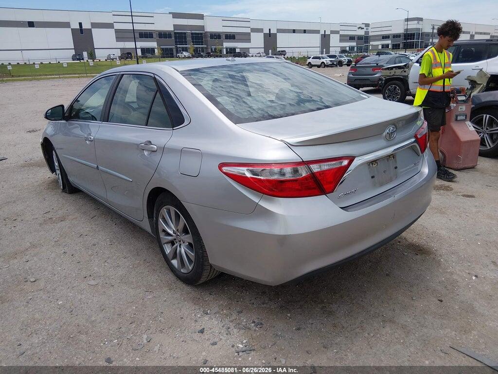 4T4BF1FK8FR513182 2015 TOYOTA CAMRY photo no. 3