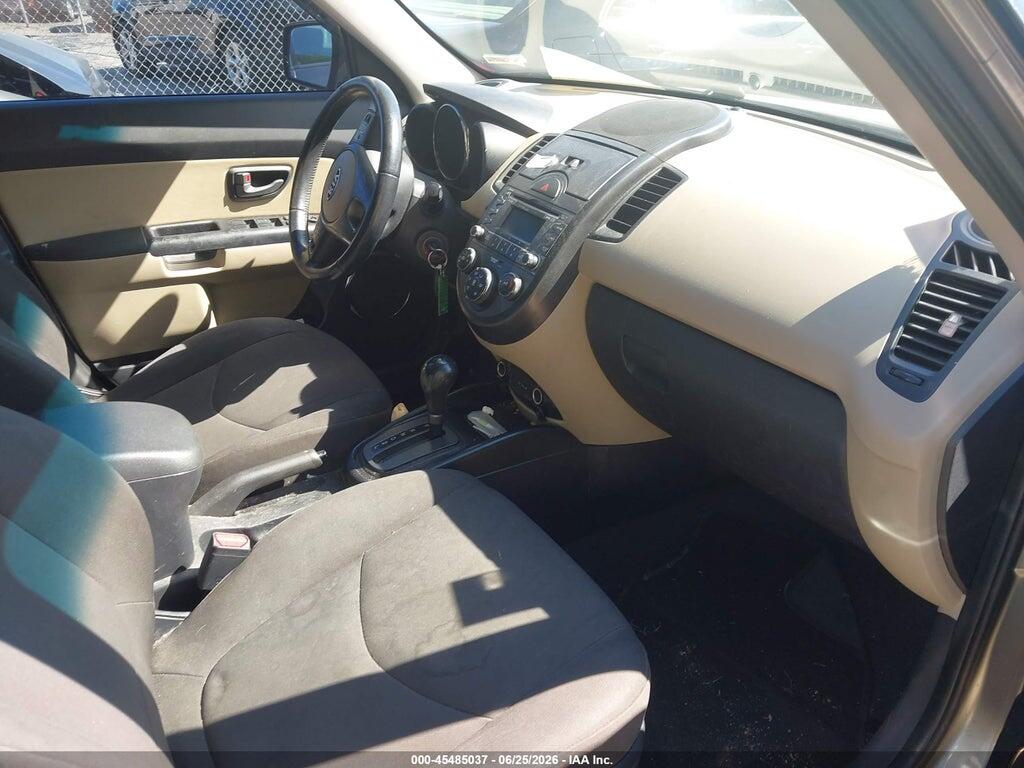 KNDJT2A24A7137359 2010 KIA SOUL photo no. 5