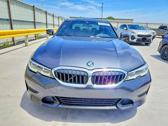 2021 BMW 330I — Фото 5 из 12