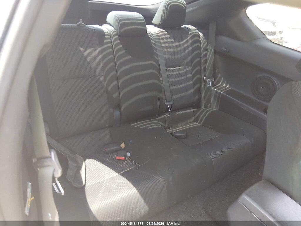 JTKJF5C78B3019639 2011 SCION TC photo no. 8