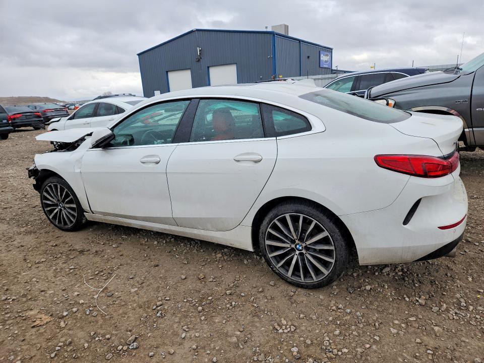 2021 BMW 228XI — Фото 2 из 13