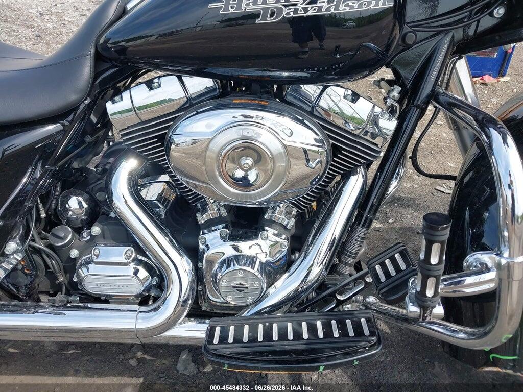 1HD1KBM18CB692321 2012 HARLEY-DAVIDSON FLHX photo no. 8