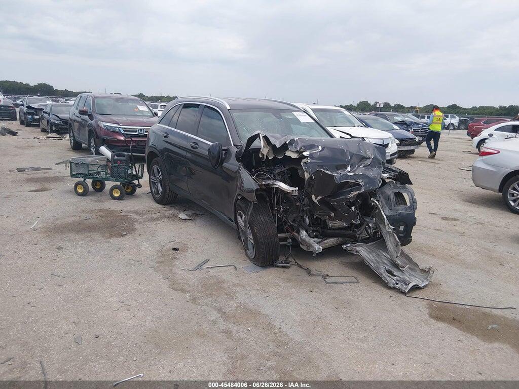 WDC0G8DB3LF729269 2020 MERCEDES-BENZ GLC 300 photo no. 1