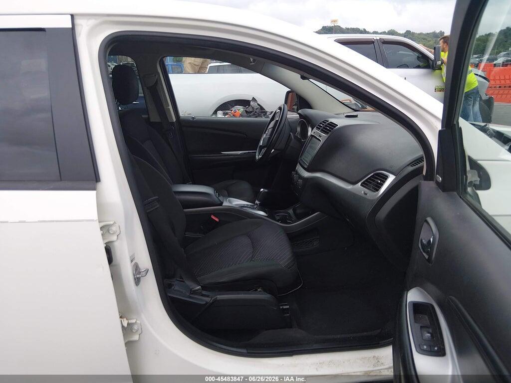 3D4PG3FG5BT515570 2011 DODGE JOURNEY photo no. 5