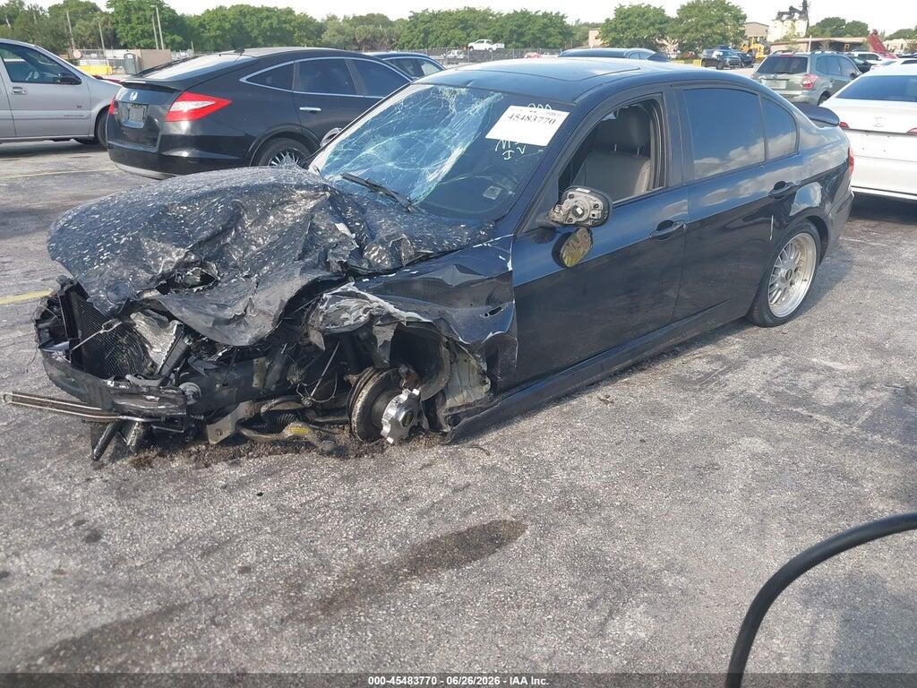 WBAPH7G52ANM51417 2010 BMW 328I photo no. 2
