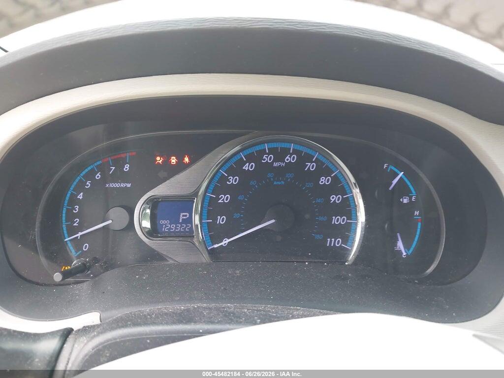 5TDYK3DC6BS152853 2011 TOYOTA SIENNA photo no. 7