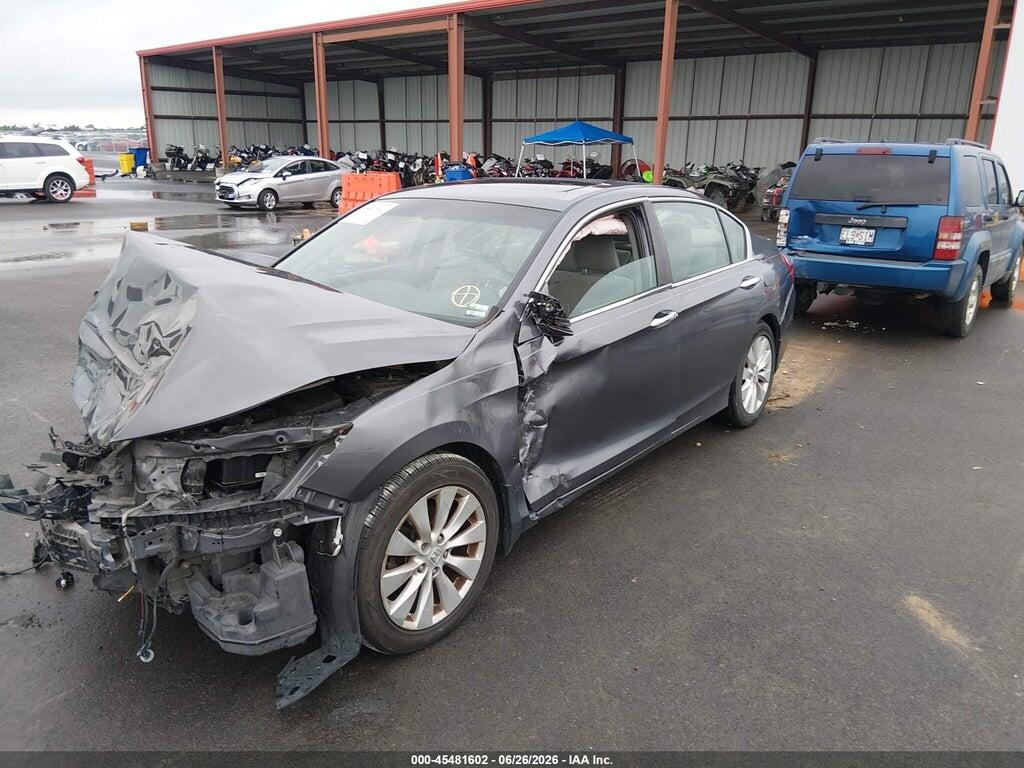1HGCR2F7XDA028179 2013 HONDA ACCORD photo no. 2