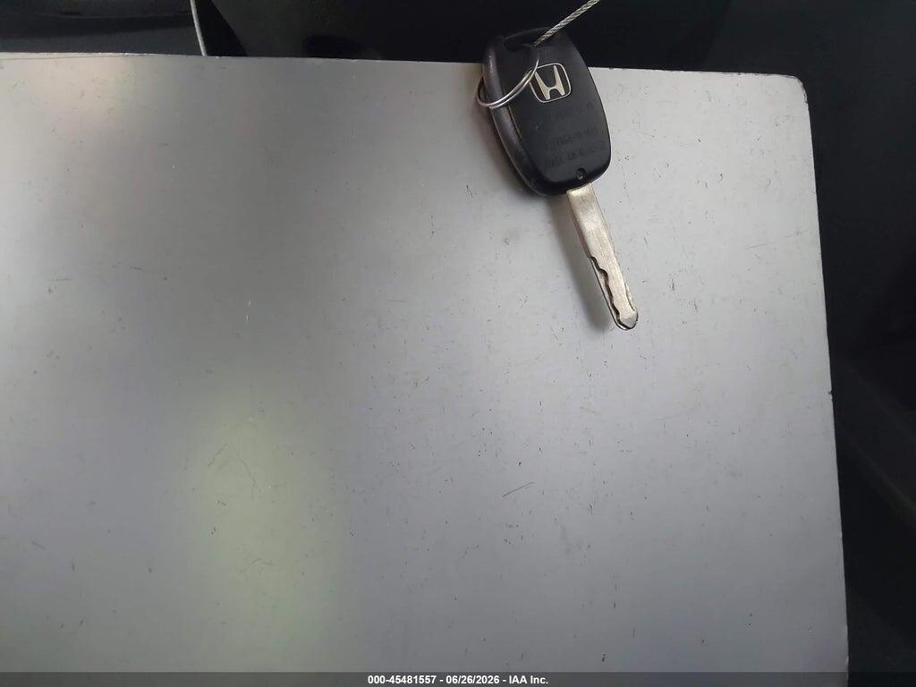 JHMGE8G30DC047689 2013 HONDA FIT photo no. 11