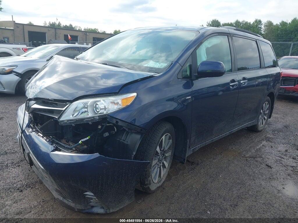 5TDDZ3DC6JS208203 2018 TOYOTA SIENNA photo no. 2