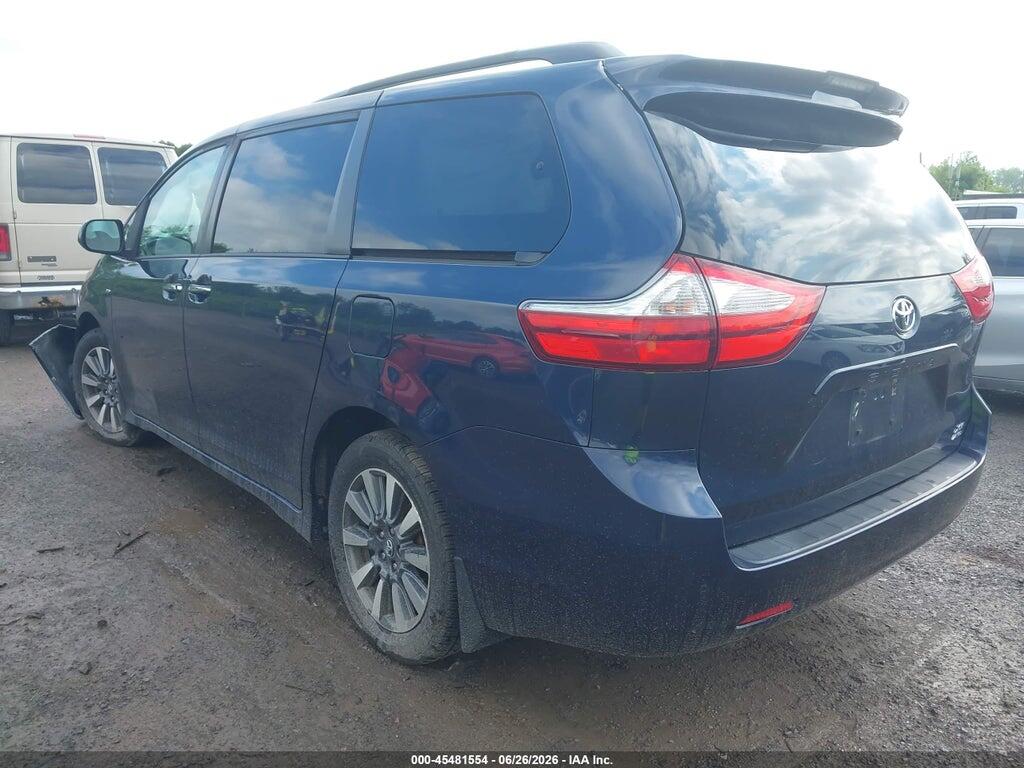 5TDDZ3DC6JS208203 2018 TOYOTA SIENNA photo no. 3
