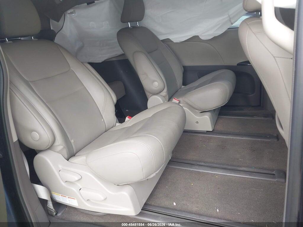 5TDDZ3DC6JS208203 2018 TOYOTA SIENNA photo no. 8