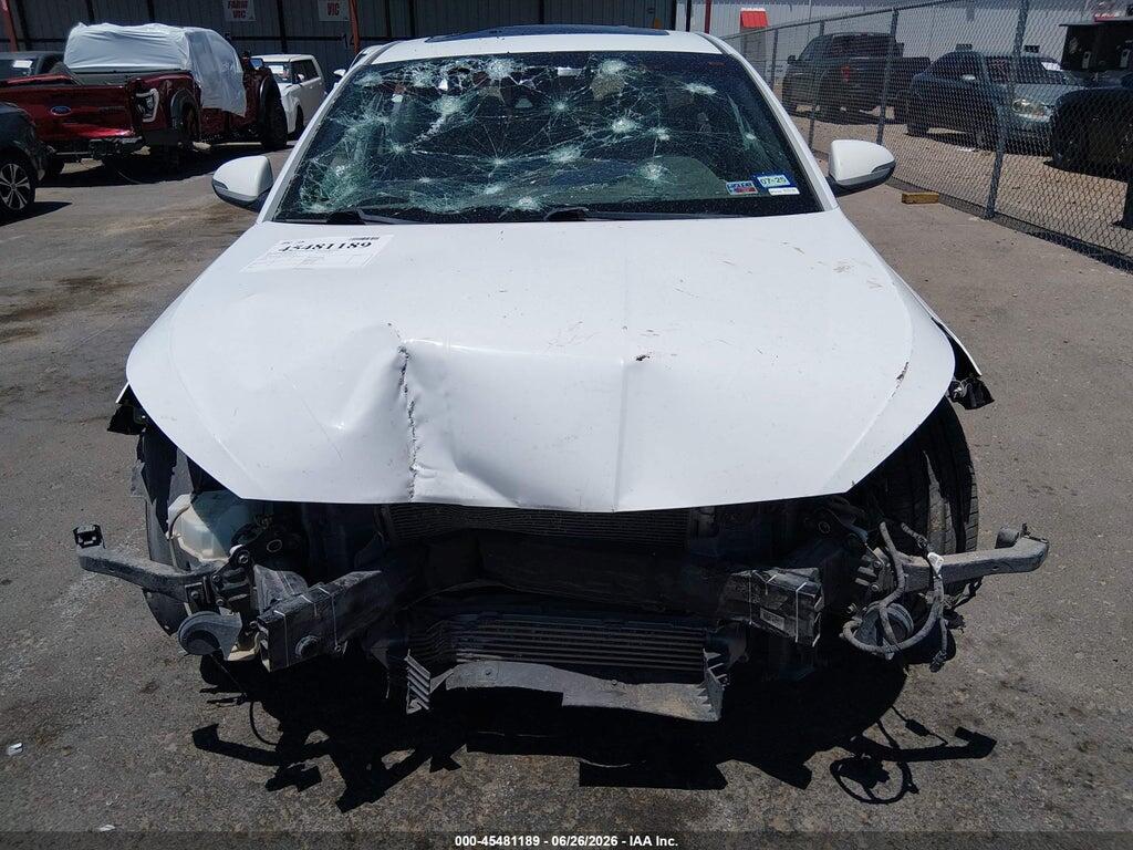 KMHD04LBXLU012316 2020 HYUNDAI ELANTRA photo no. 12