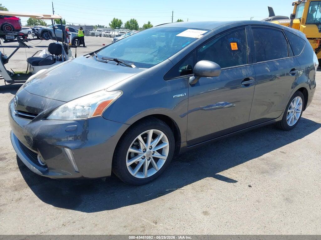 JTDZN3EU1D3259249 2013 TOYOTA PRIUS V photo no. 2