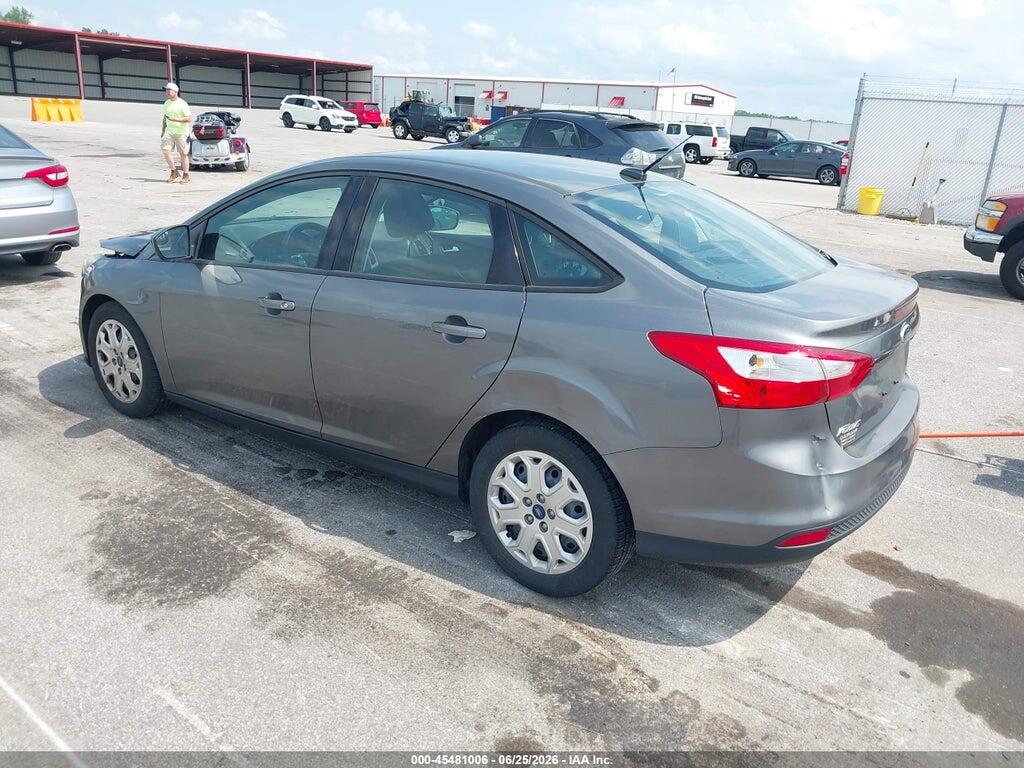 1FAHP3F20CL319643 2012 FORD FOCUS photo no. 3