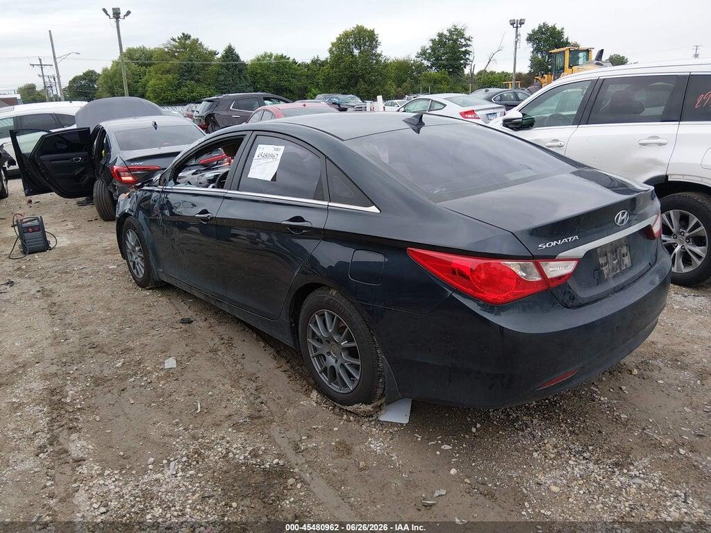 5NPEB4AC2DH637352 2013 HYUNDAI SONATA photo no. 3
