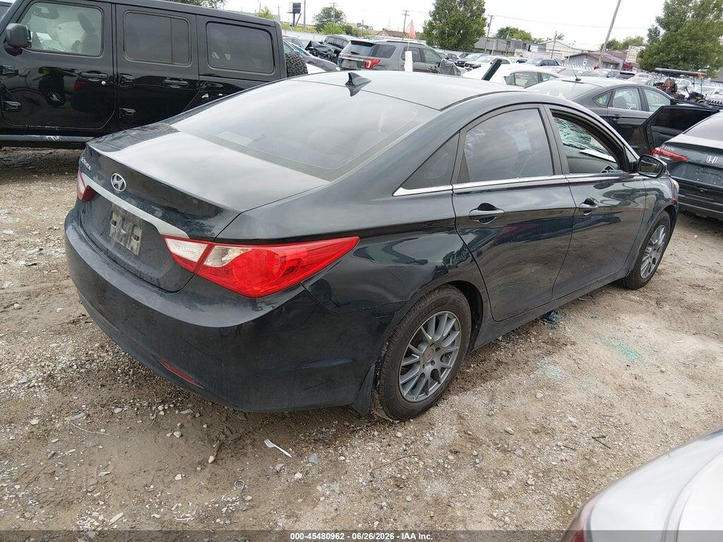 5NPEB4AC2DH637352 2013 HYUNDAI SONATA photo no. 4