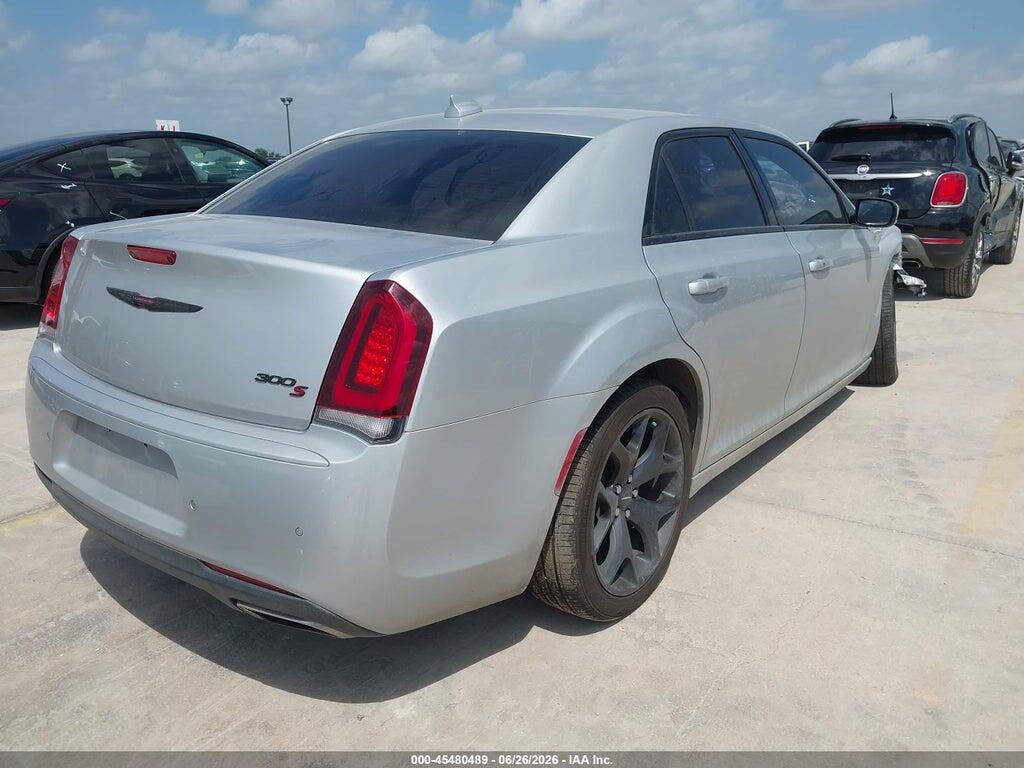 2C3CCABG9MH595862 2021 CHRYSLER 300 photo no. 4