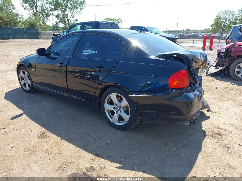 WBAPK7C59BF087449 2011 BMW 328I photo no. 3