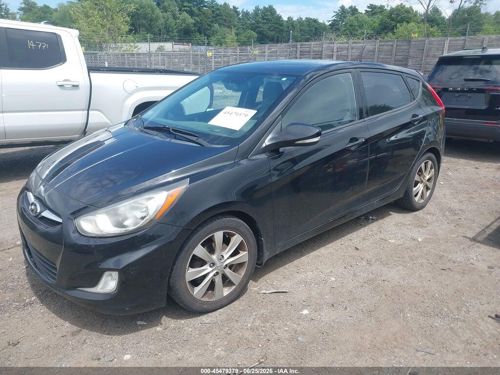 KMHCU5AE4DU090692 2013 HYUNDAI ACCENT photo no. 2