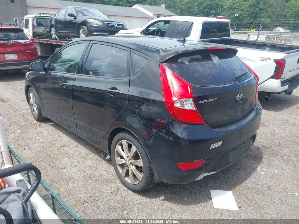 KMHCU5AE4DU090692 2013 HYUNDAI ACCENT photo no. 3