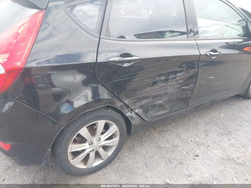 KMHCU5AE4DU090692 2013 HYUNDAI ACCENT photo no. 6