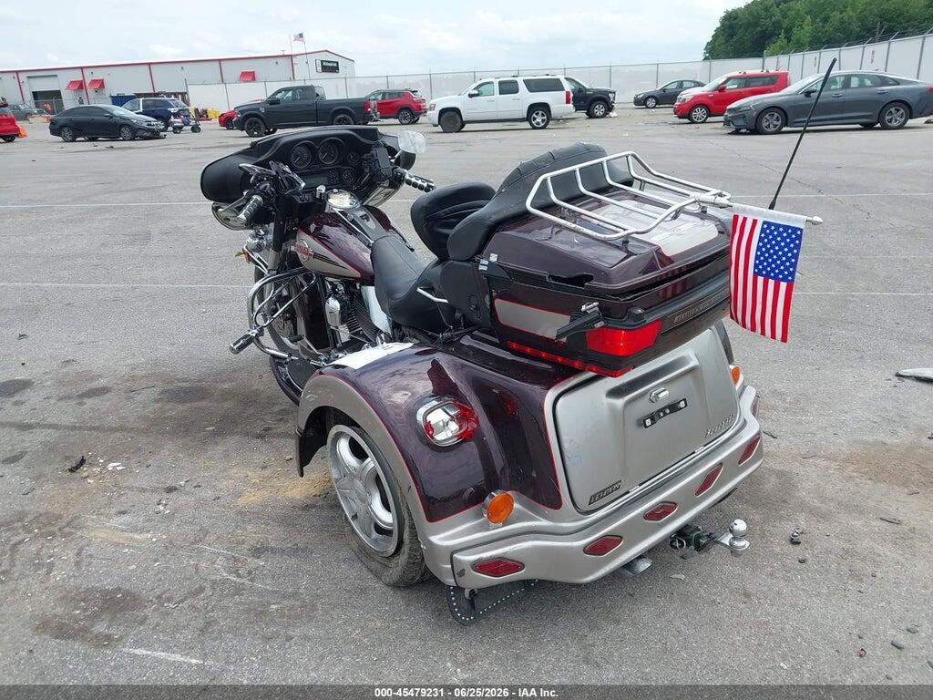 1HD1FC4167Y618456 2007 HARLEY-DAVIDSON FLHTCUI photo no. 3