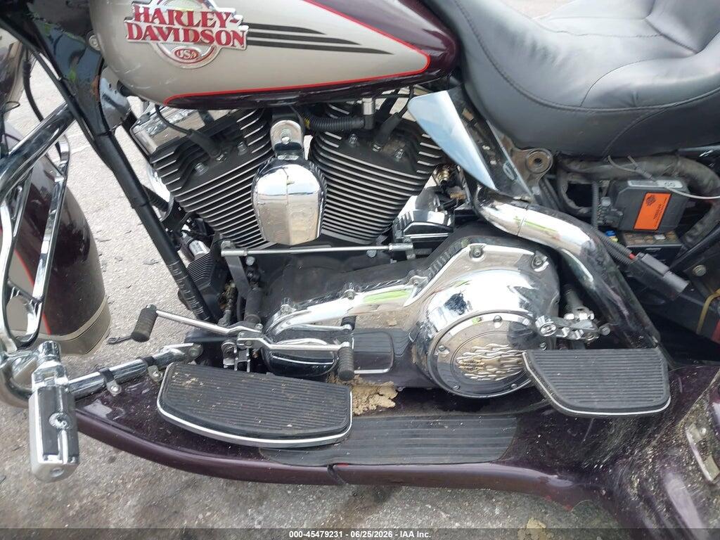 1HD1FC4167Y618456 2007 HARLEY-DAVIDSON FLHTCUI photo no. 9