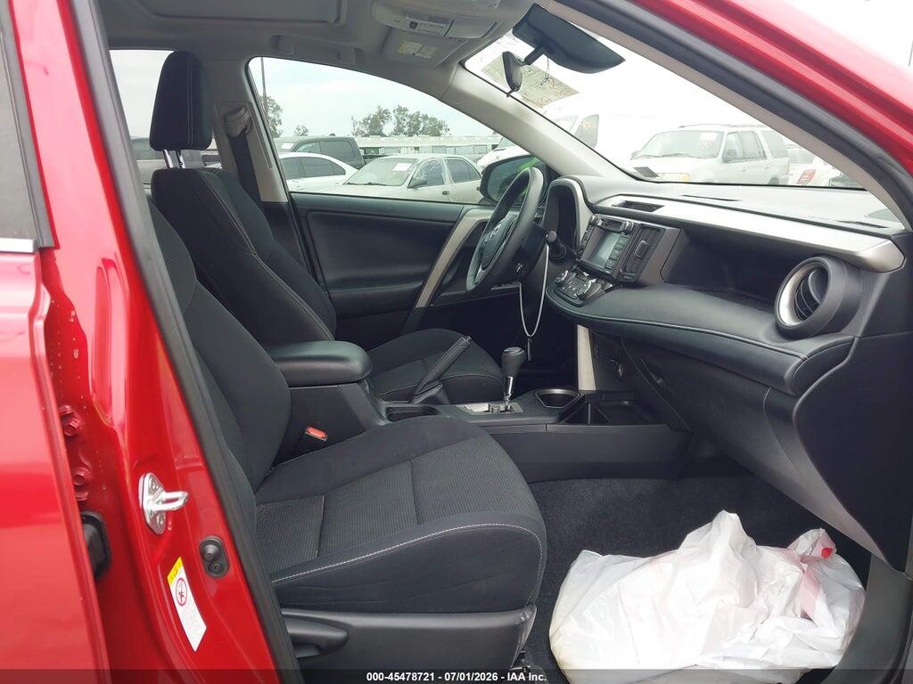 2T3WFREV8HW396333 2017 TOYOTA RAV4 photo no. 5