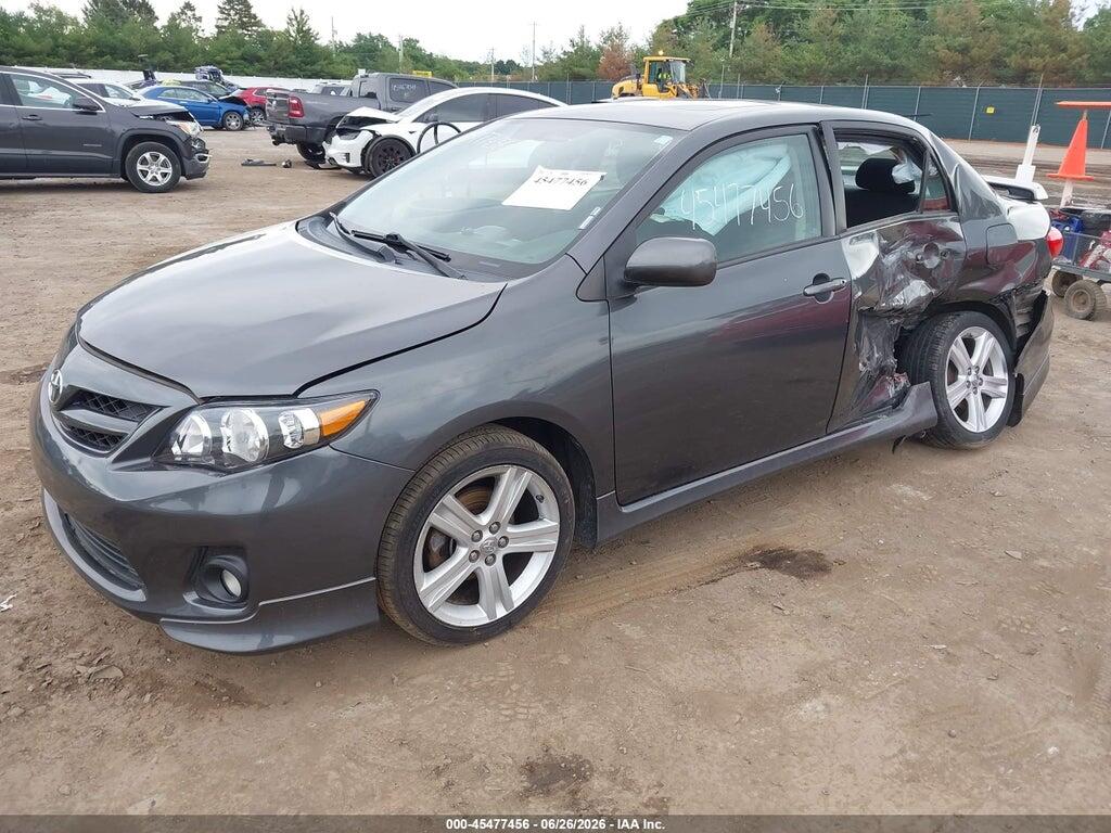 2T1BU4EE5DC109672 2013 TOYOTA COROLLA photo no. 2