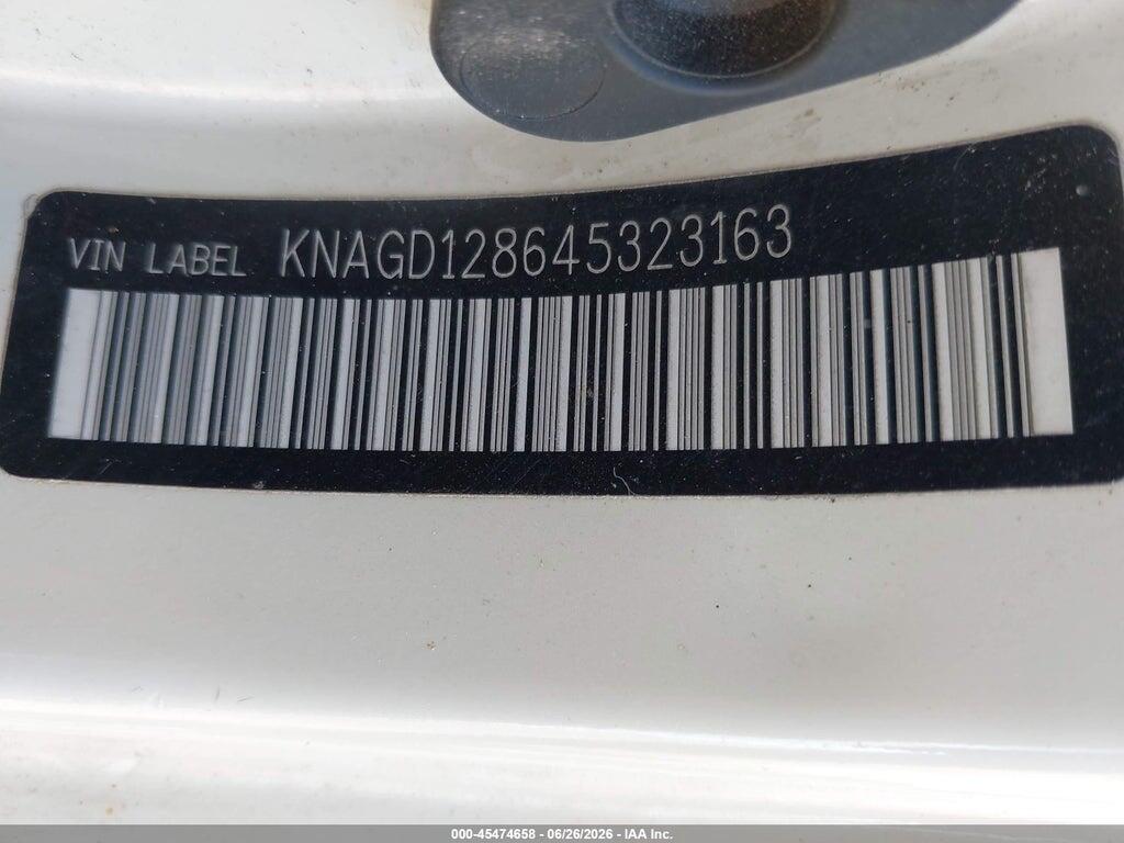 KNAGD128645323163 2004 KIA OPTIMA photo no. 9