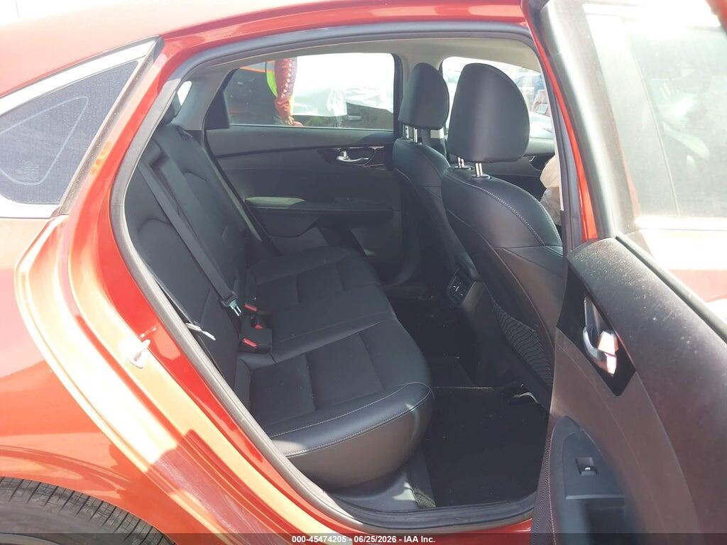 3KPF54AD6KE084808 2019 KIA FORTE photo no. 8