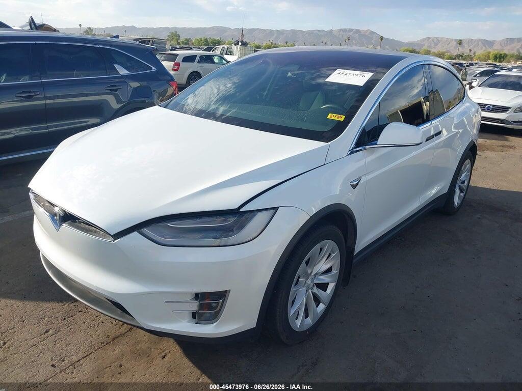 5YJXCAE25LF286018 2020 TESLA MODEL X photo no. 2
