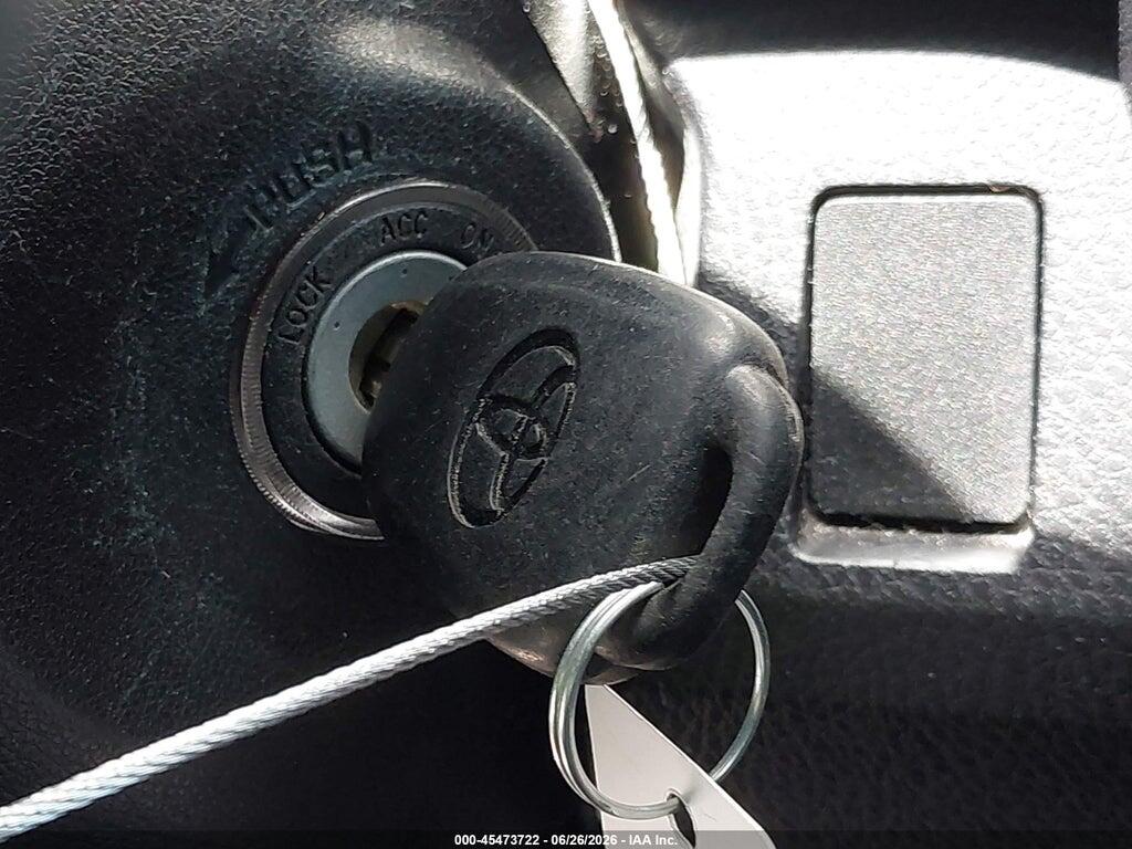 2T3BFREVXJW700850 2018 TOYOTA RAV4 photo no. 11