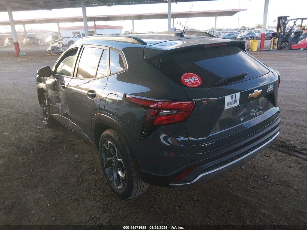 KL77LHEP2SC051749 2025 CHEVROLET TRAX photo no. 3