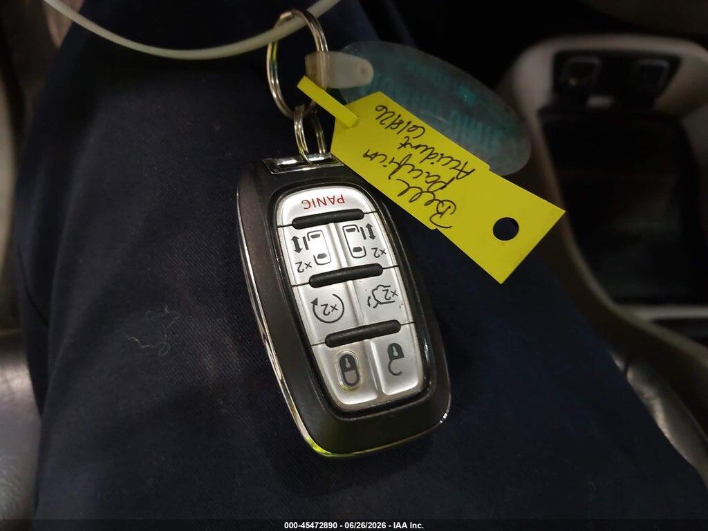 2C4RC1BG2JR175016 2018 CHRYSLER PACIFICA photo no. 11
