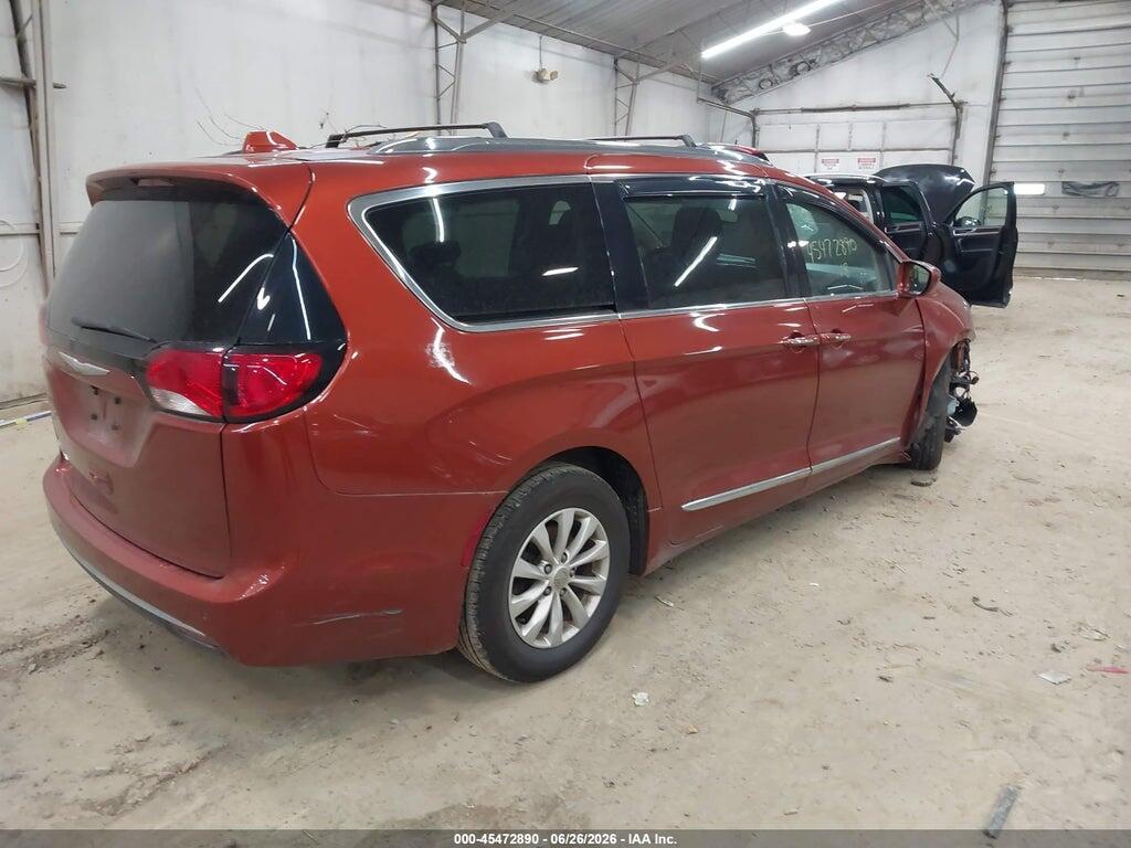 2C4RC1BG2JR175016 2018 CHRYSLER PACIFICA photo no. 4