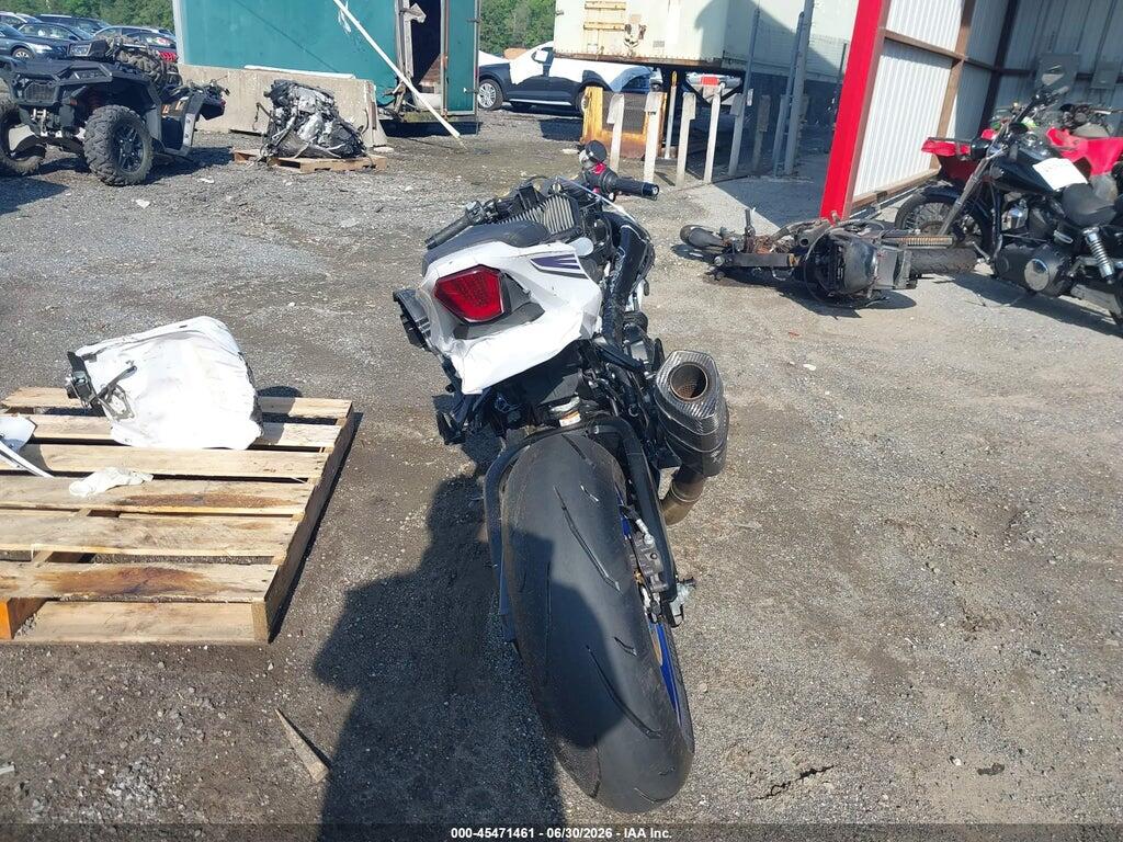 JS1DM11B8J2100424 2018 SUZUKI GSX-R1000 photo no. 6