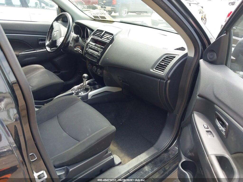JA4AP3AU4BZ014527 2011 MITSUBISHI OUTLANDER SPORT photo no. 5