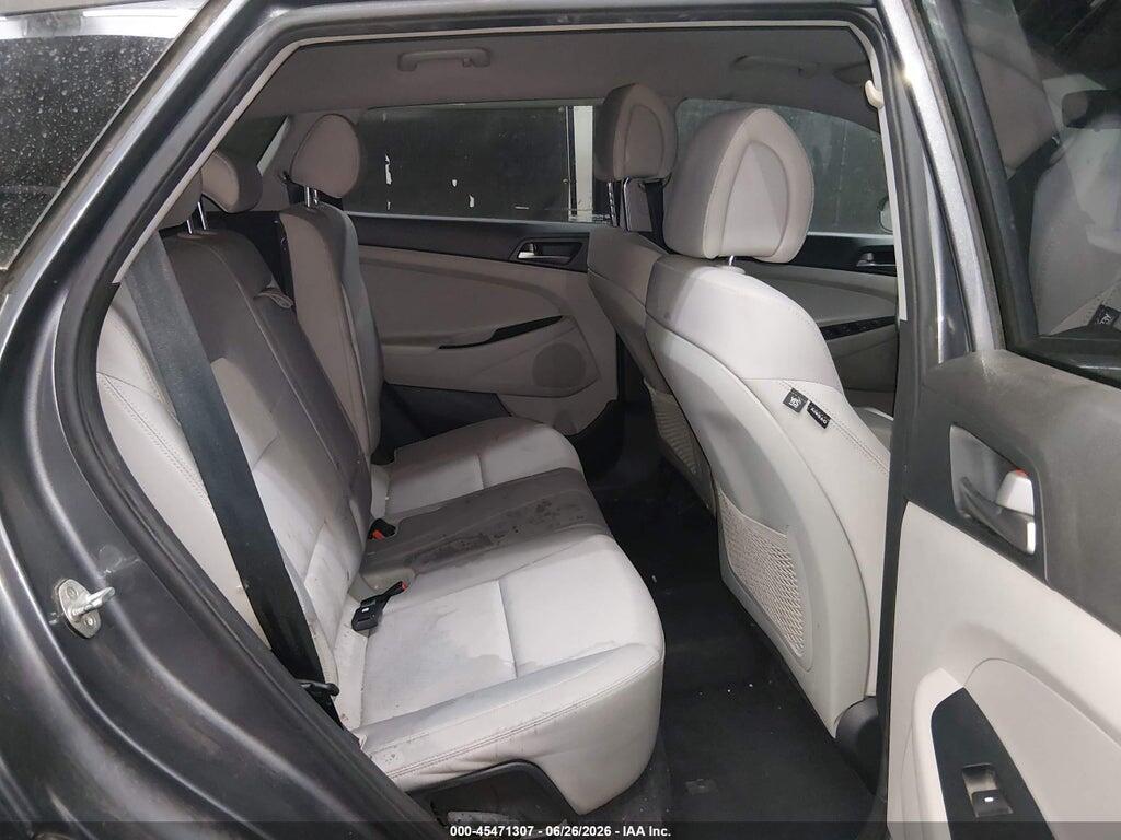 KM8J3CA47JU680757 2018 HYUNDAI TUCSON photo no. 8