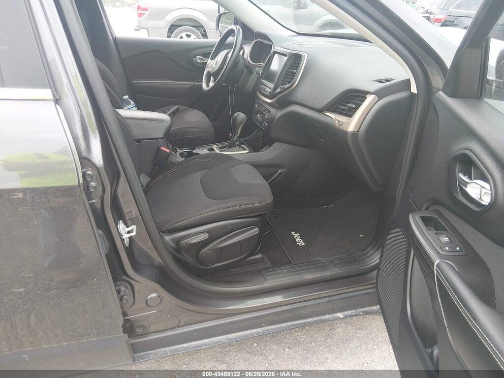 1C4PJLCB8FW507874 2015 JEEP CHEROKEE photo no. 5