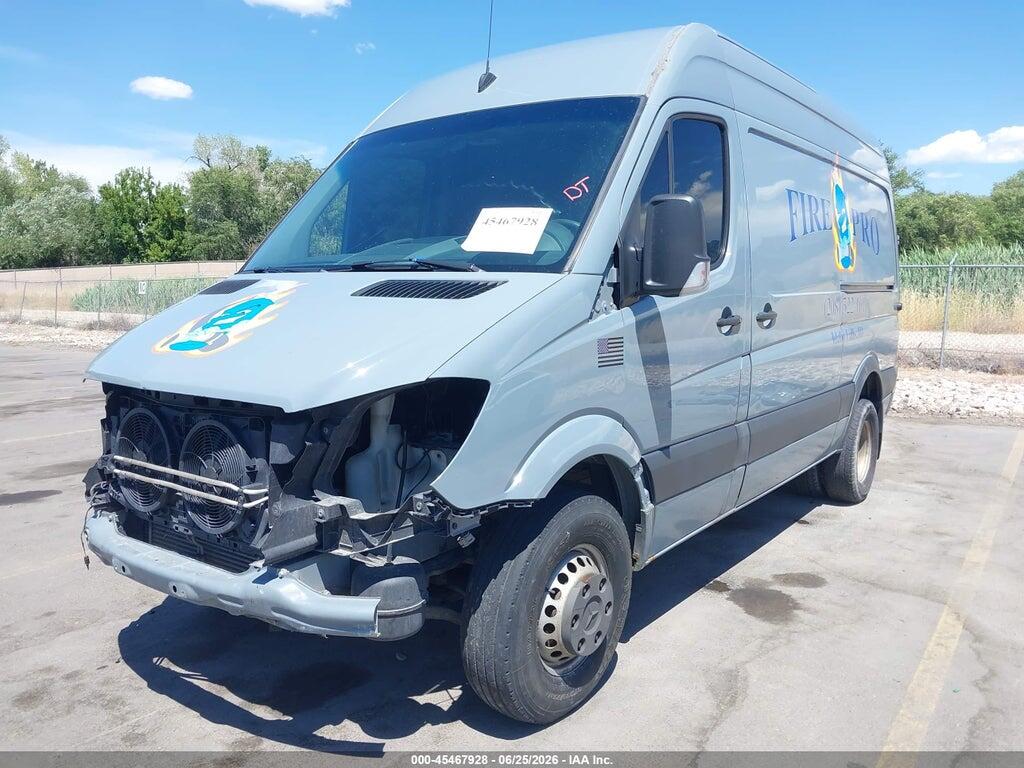 WD3PF0DC3FP106034 2015 MERCEDES-BENZ SPRINTER 3500 photo no. 2