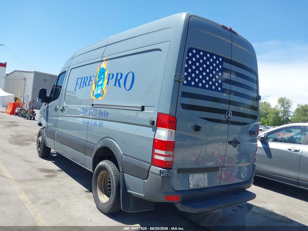 WD3PF0DC3FP106034 2015 MERCEDES-BENZ SPRINTER 3500 photo no. 3