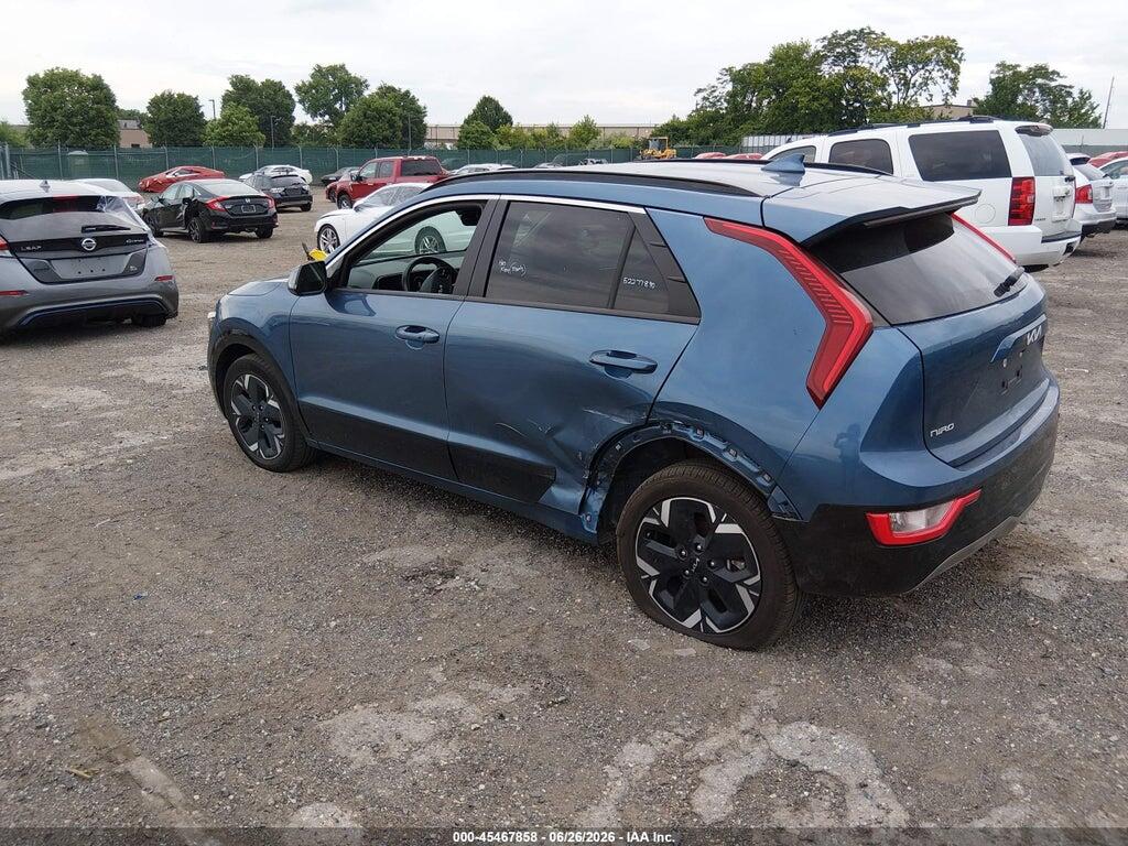 KNDCR3L11P5054767 2023 KIA NIRO EV photo no. 3