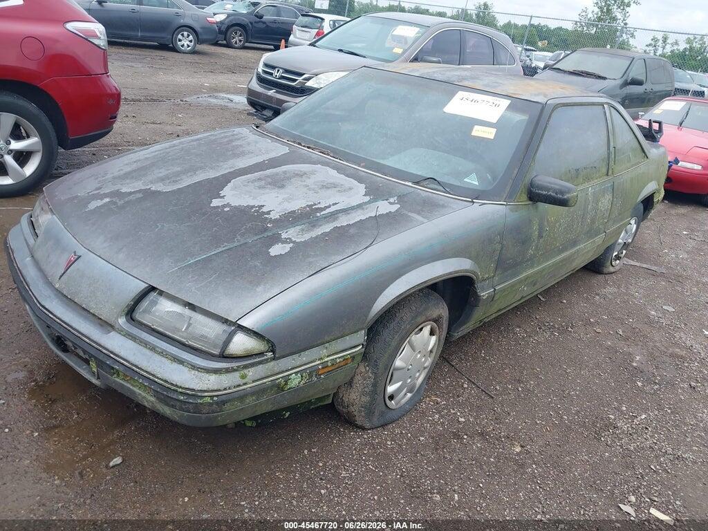 1G2WJ14W2JF237877 1988 PONTIAC GRAND PRIX photo no. 2