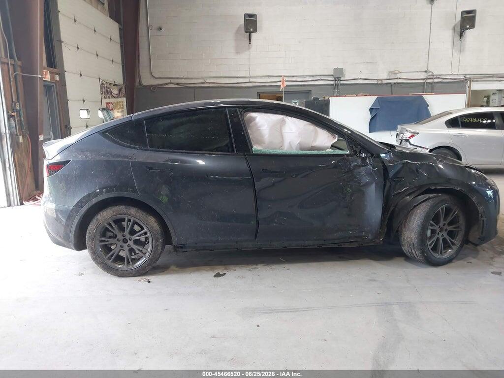 7SAYGDEE5RA310511 2024 TESLA MODEL Y photo no. 12