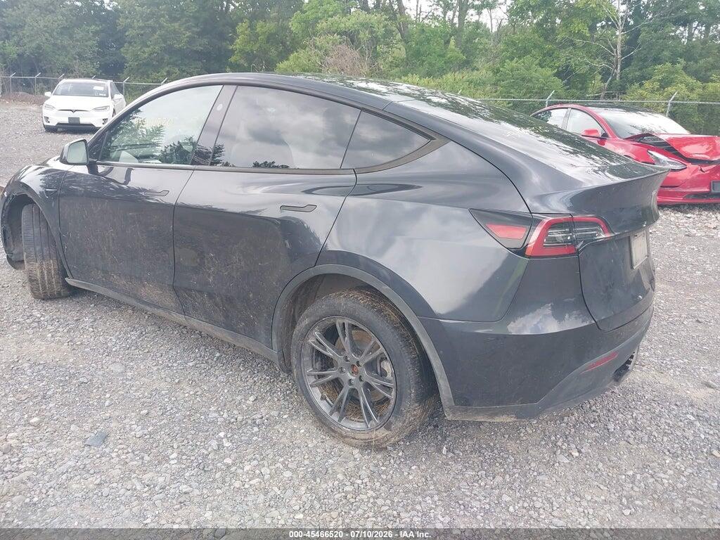 7SAYGDEE5RA310511 2024 TESLA MODEL Y photo no. 3