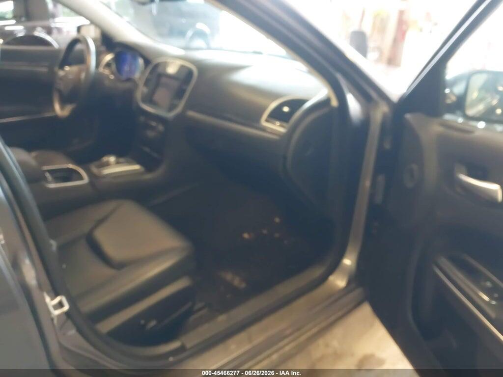 2C3CCARG4HH582626 2017 CHRYSLER 300 photo no. 5