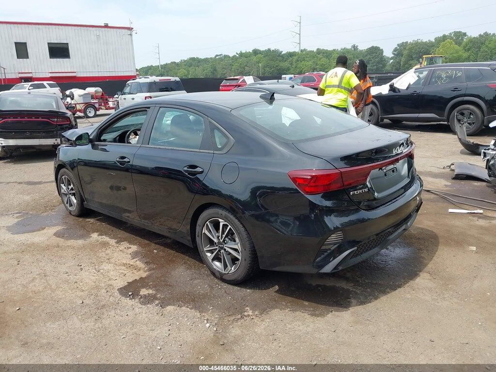 3KPF24AD4PE563342 2023 KIA FORTE photo no. 3